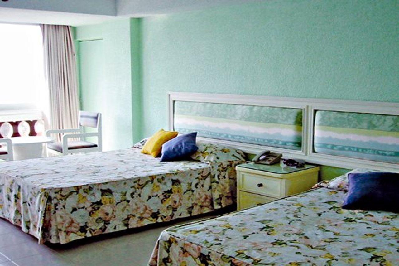 Hotel And Club Aladinos Acapulco Extérieur photo